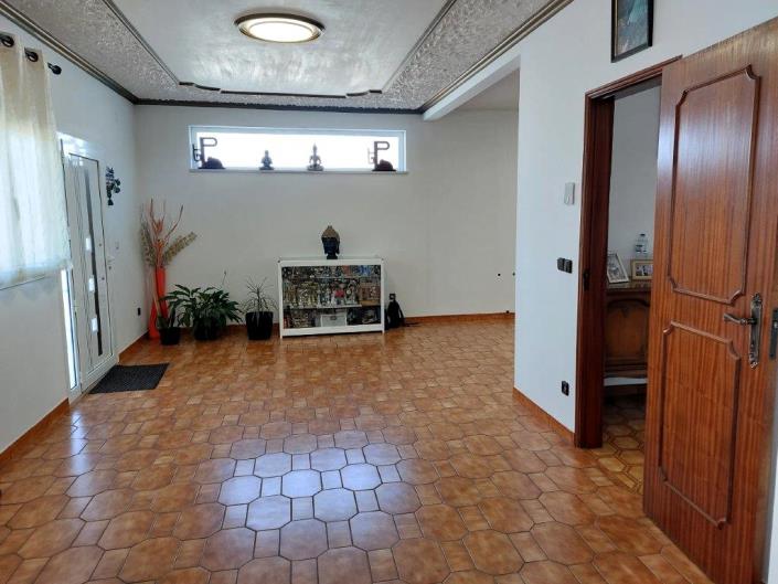 Image No.12-5 Bed Villa / Detached for sale