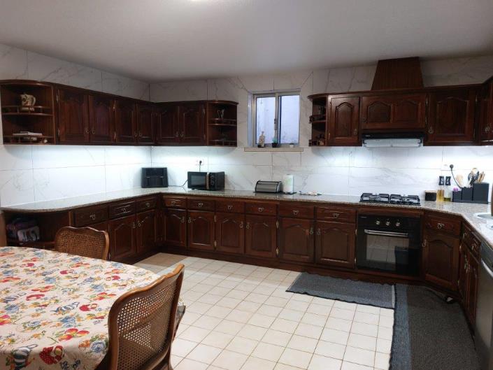 Image No.28-5 Bed Villa / Detached for sale