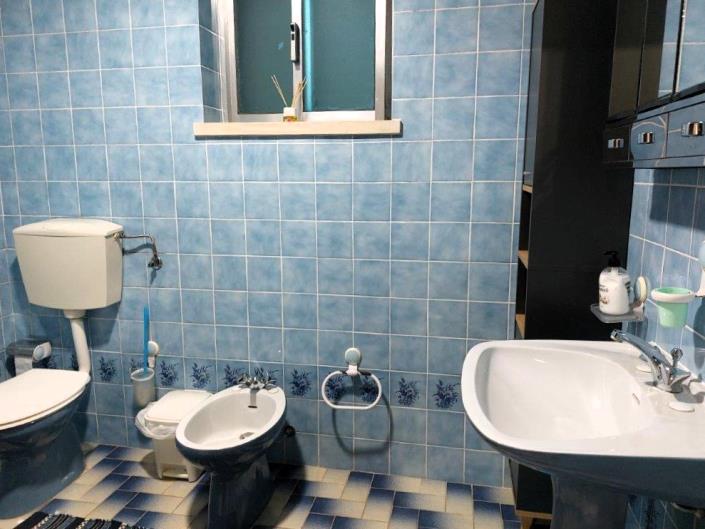 Image No.30-5 Bed Villa / Detached for sale