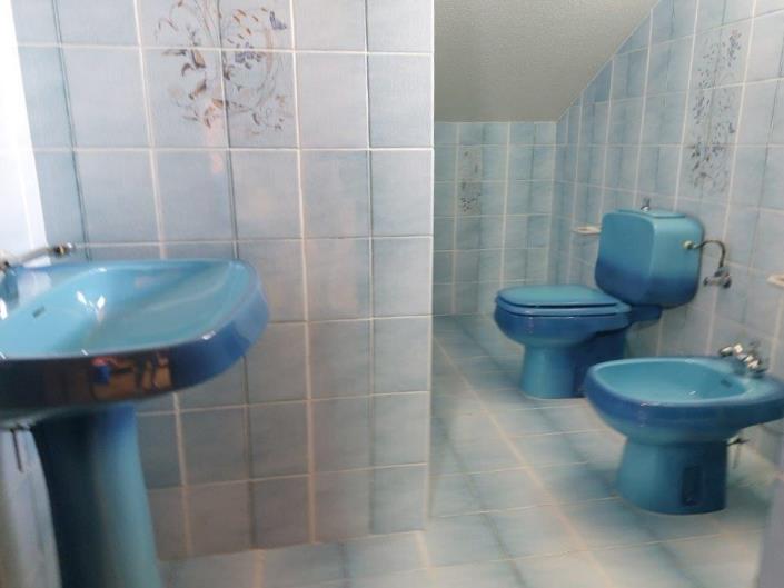 Image No.36-5 Bed Villa / Detached for sale