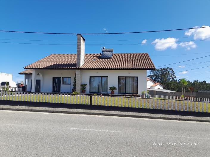 Image No.50-5 Bed Villa / Detached for sale