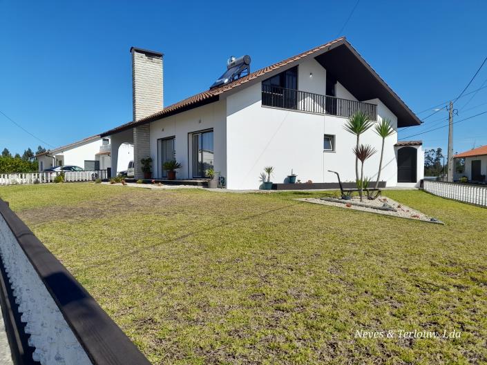 Image No.56-5 Bed Villa / Detached for sale