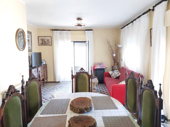 Image No.10-11 Bed Villa for sale