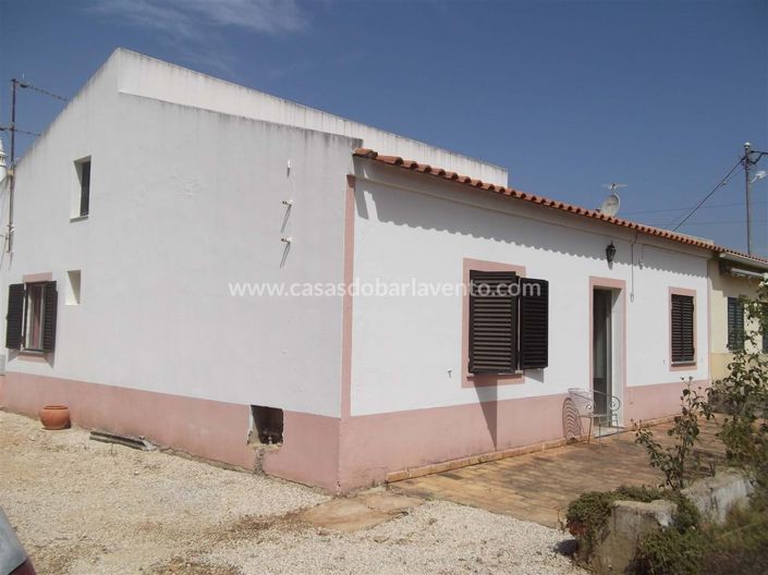 Image No.1-3 Bed Villa for sale