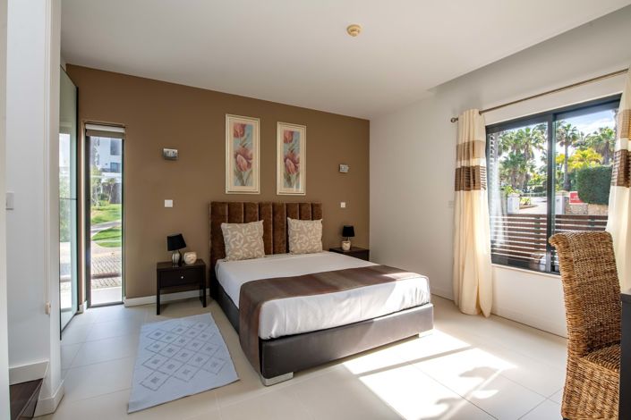 Image No.12-2 Bed Villa for sale