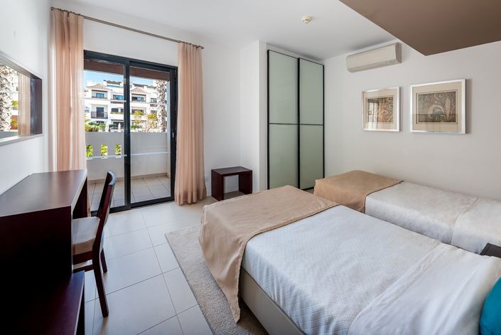 Image No.26-3 Bed Apartment for sale