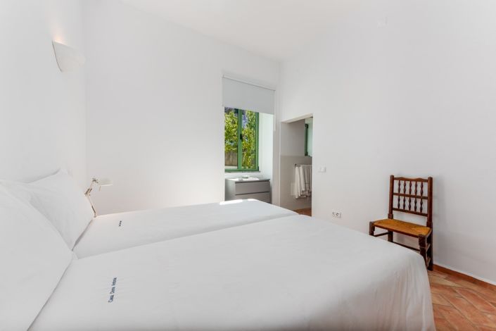 Image No.15-6 Bed Villa for sale