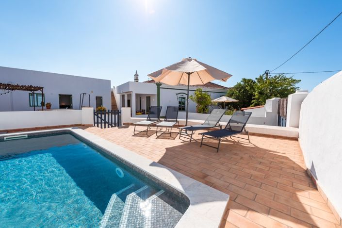 Image No.31-6 Bed Villa for sale