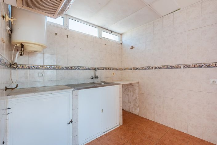 Image No.19-3 Bed Apartment for sale