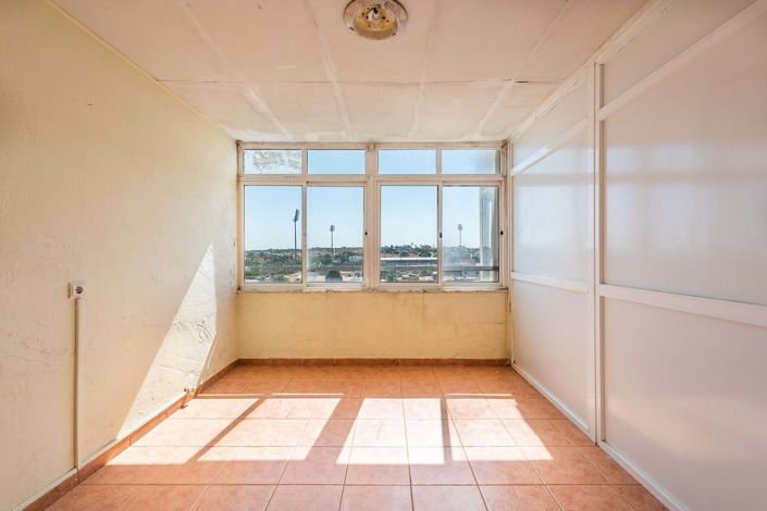 Image No.20-3 Bed Apartment for sale