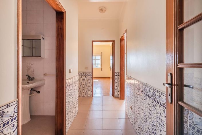 Image No.7-3 Bed Apartment for sale