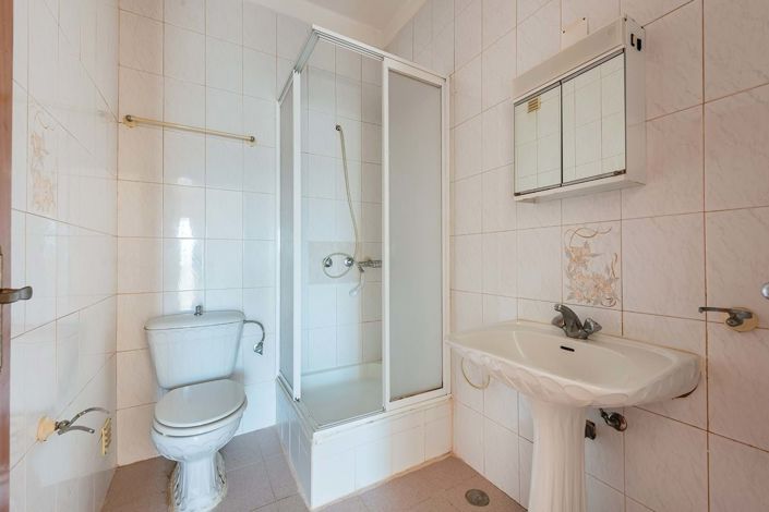 Image No.9-3 Bed Apartment for sale