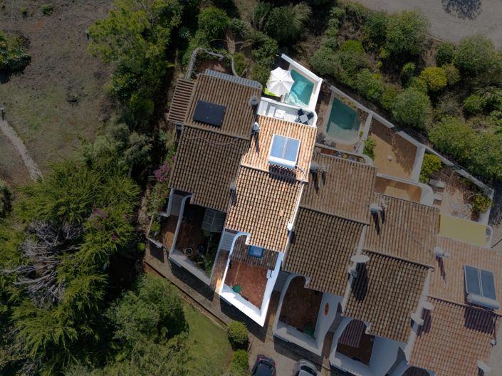 Image No.16-2 Bed Townhouse for sale