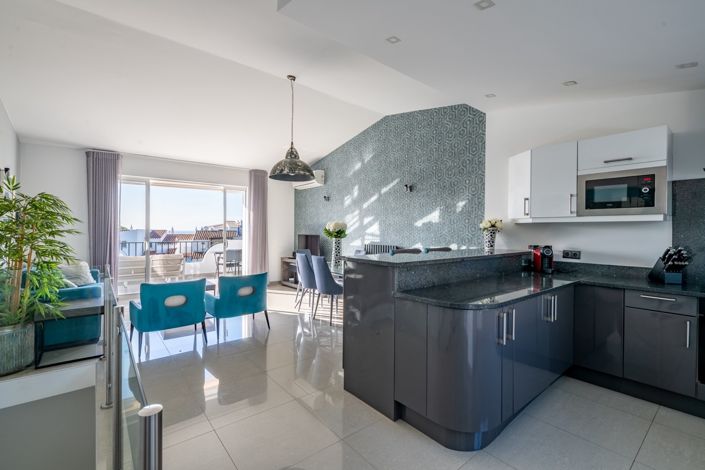 Image No.7-2 Bed Townhouse for sale