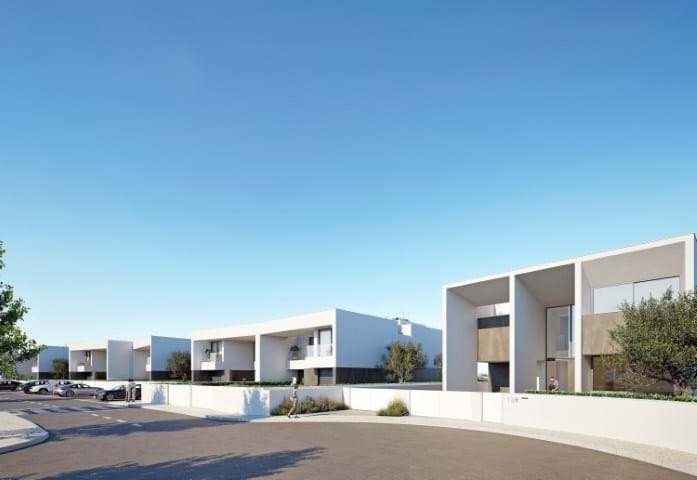Image No.1-4 Bed Villa for sale