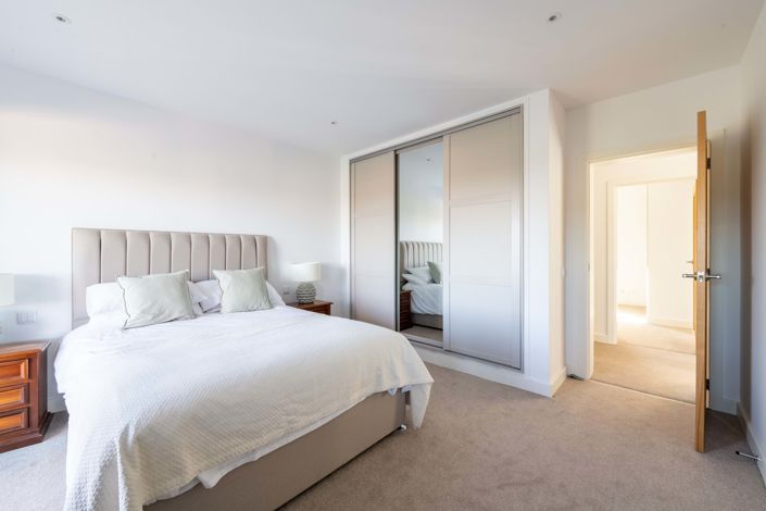 Image No.25-5 Bed Villa for sale