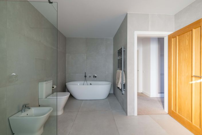 Image No.29-5 Bed Villa for sale