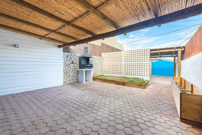 Image No.18-3 Bed Townhouse for sale