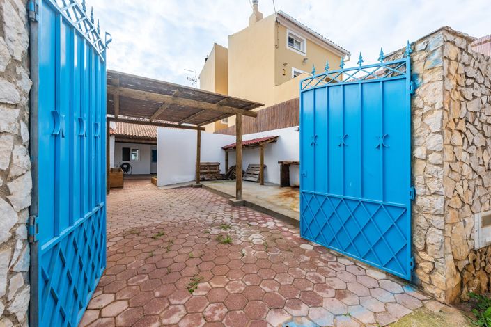 Image No.2-3 Bed Townhouse for sale