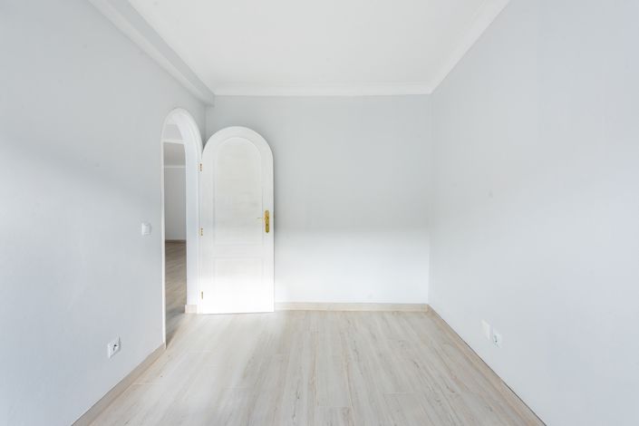 Image No.9-3 Bed Townhouse for sale