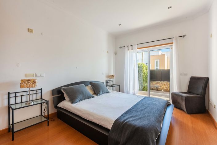 Image No.15-4 Bed Villa for sale