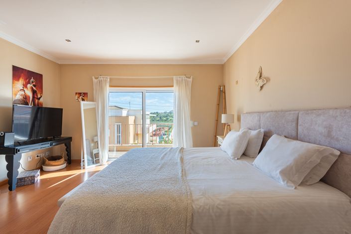 Image No.20-4 Bed Villa for sale