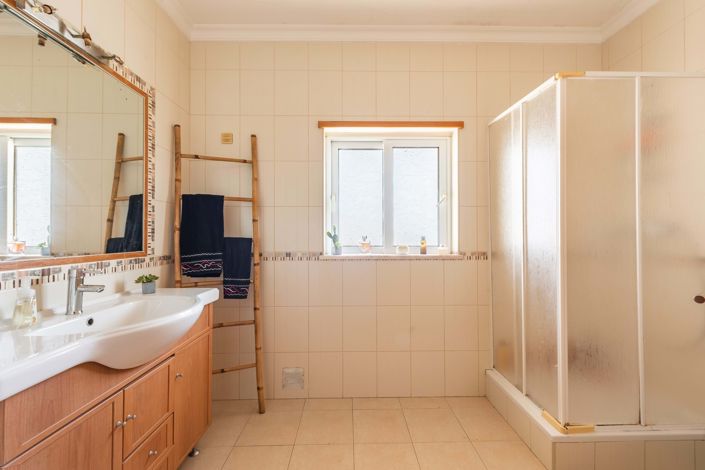 Image No.23-4 Bed Villa for sale