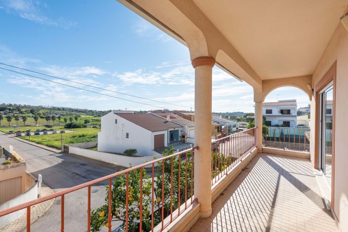 Image No.4-4 Bed Villa for sale