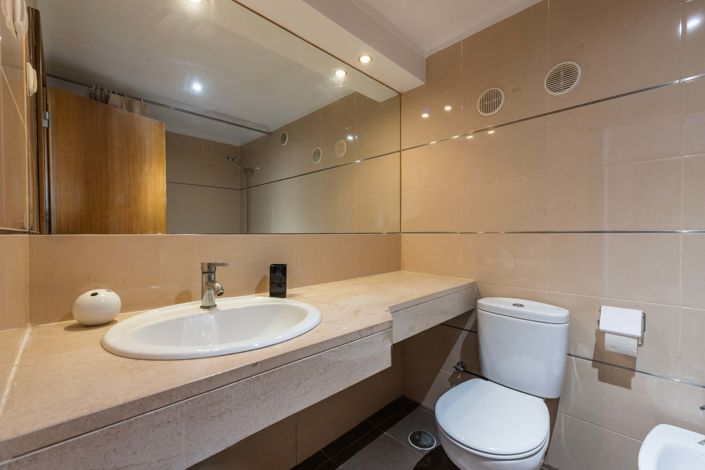 Image No.6-Apartment for sale