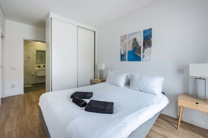 Image No.20-2 Bed Apartment for sale