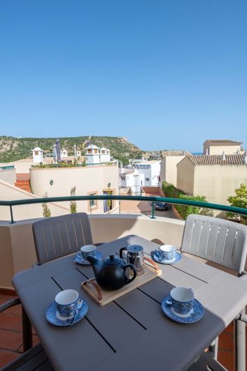 Image No.26-3 Bed Townhouse for sale