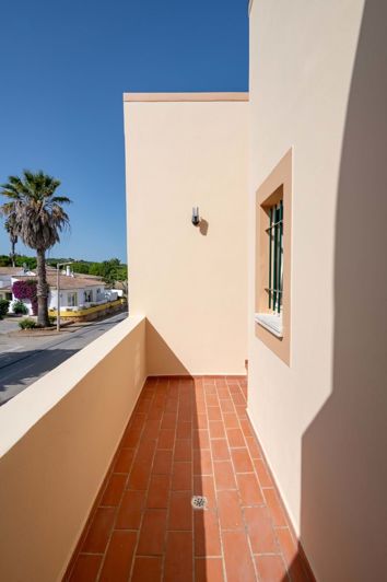 Image No.32-3 Bed Townhouse for sale