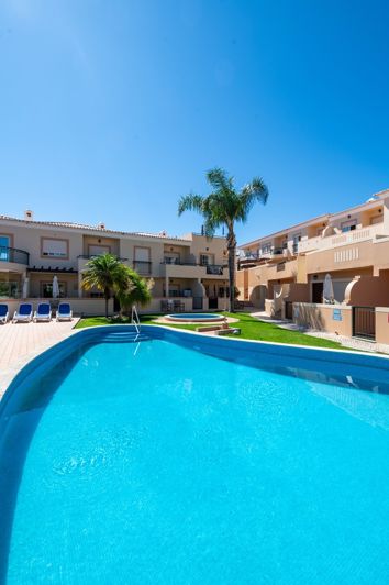 Image No.37-3 Bed Townhouse for sale