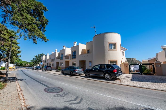 Image No.40-3 Bed Townhouse for sale