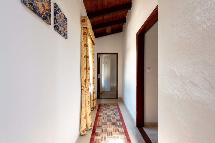 Image No.12-2 Bed Villa for sale