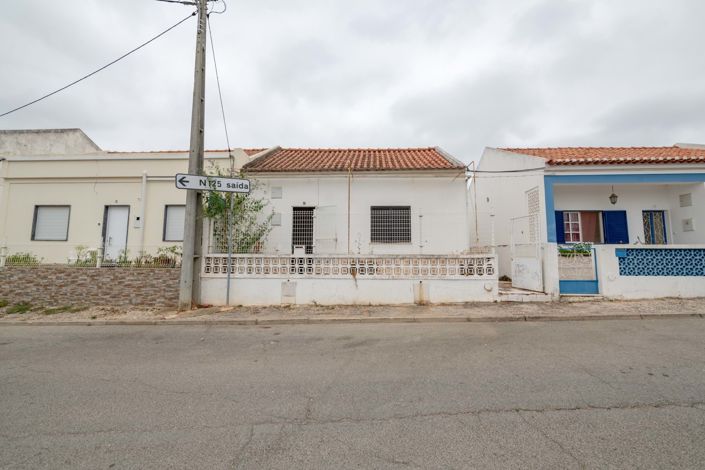 Image No.1-2 Bed Villa for sale