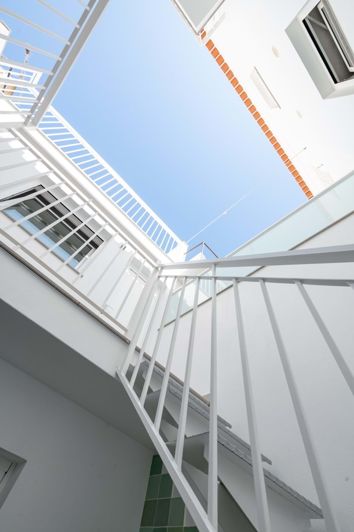 Image No.10-6 Bed Townhouse for sale