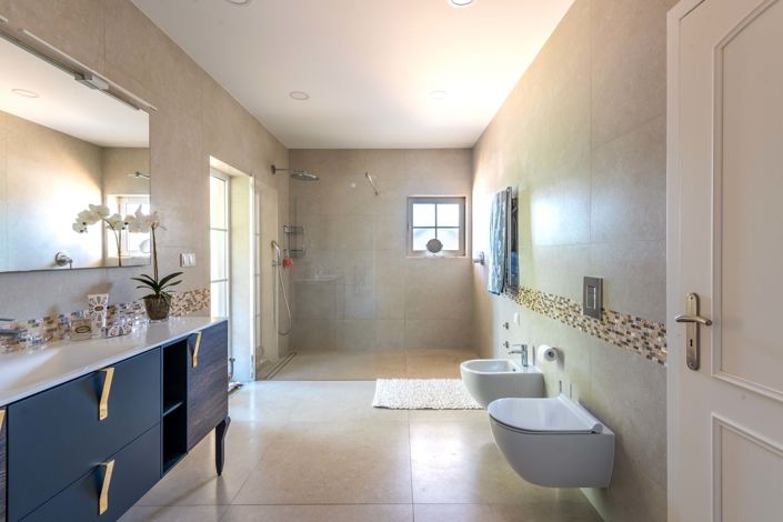 Image No.15-6 Bed Villa for sale