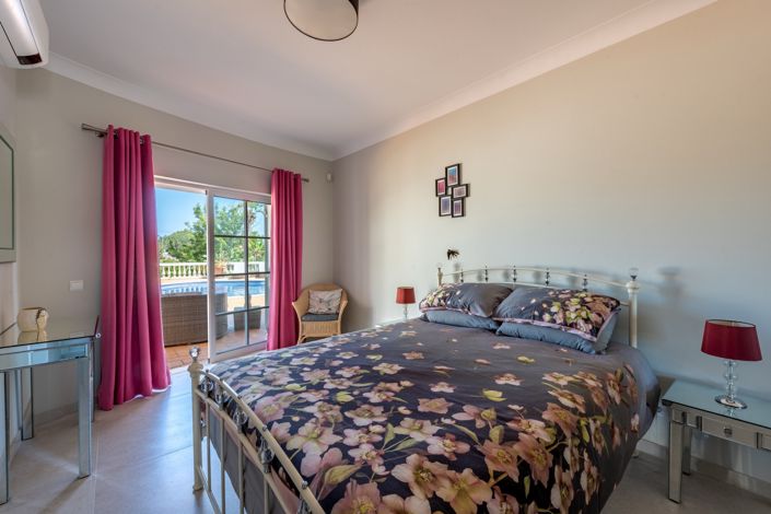 Image No.18-6 Bed Villa for sale