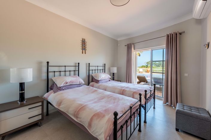 Image No.20-6 Bed Villa for sale