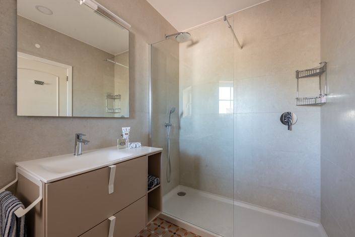 Image No.21-6 Bed Villa for sale