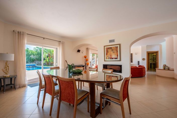 Image No.7-5 Bed Villa for sale