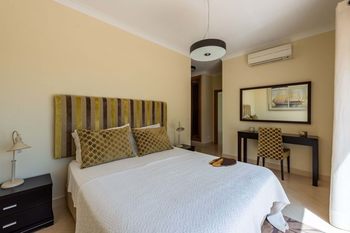 Image No.9-5 Bed Villa for sale