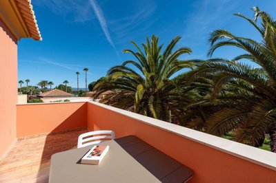 23-4509-78d1f4f8b6655591b02d22fabb36a692d73cc