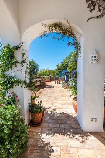 Image No.15-6 Bed Villa for sale