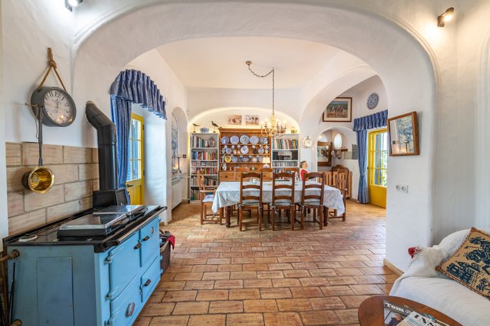 Image No.19-6 Bed Villa for sale