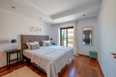 23-4513-78d1f4f8b6655591b02d22fabb36a692d73cc