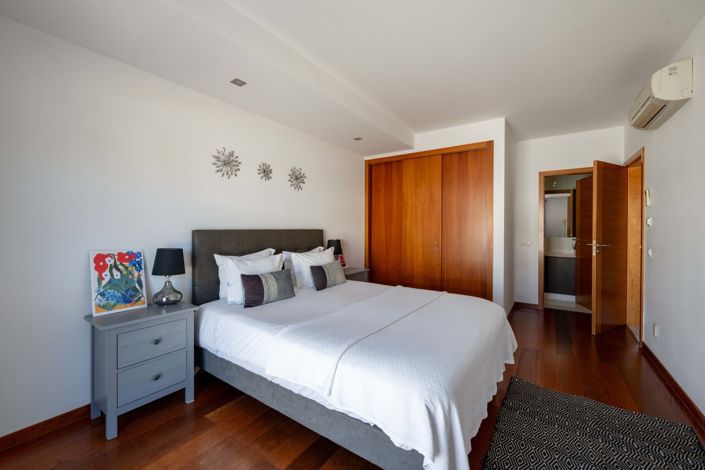 Image No.16-2 Bed Apartment for sale