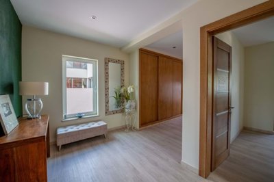 23-4512-78d1f4f8b6655591b02d22fabb36a692d73cc