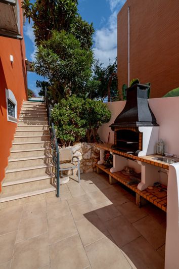 Image No.35-6 Bed Villa for sale